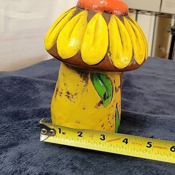 Vintage 70s Mushroom sunflower Salt and Pepper shakers Quan Quan Made in Japan - Picture 8 of 8